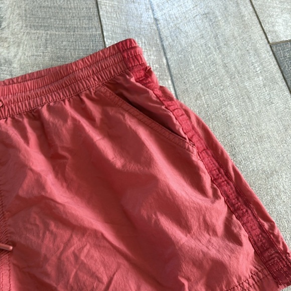 Athleta Size 0 Orange/Red Expedition Athletic Shorts - Picture 3 of 6